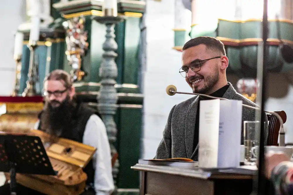 „Łańcuch łączący Ziemię z Niebem…”. Promocja książki Kamila Basty w Sądeckim Parku Etnograficznym