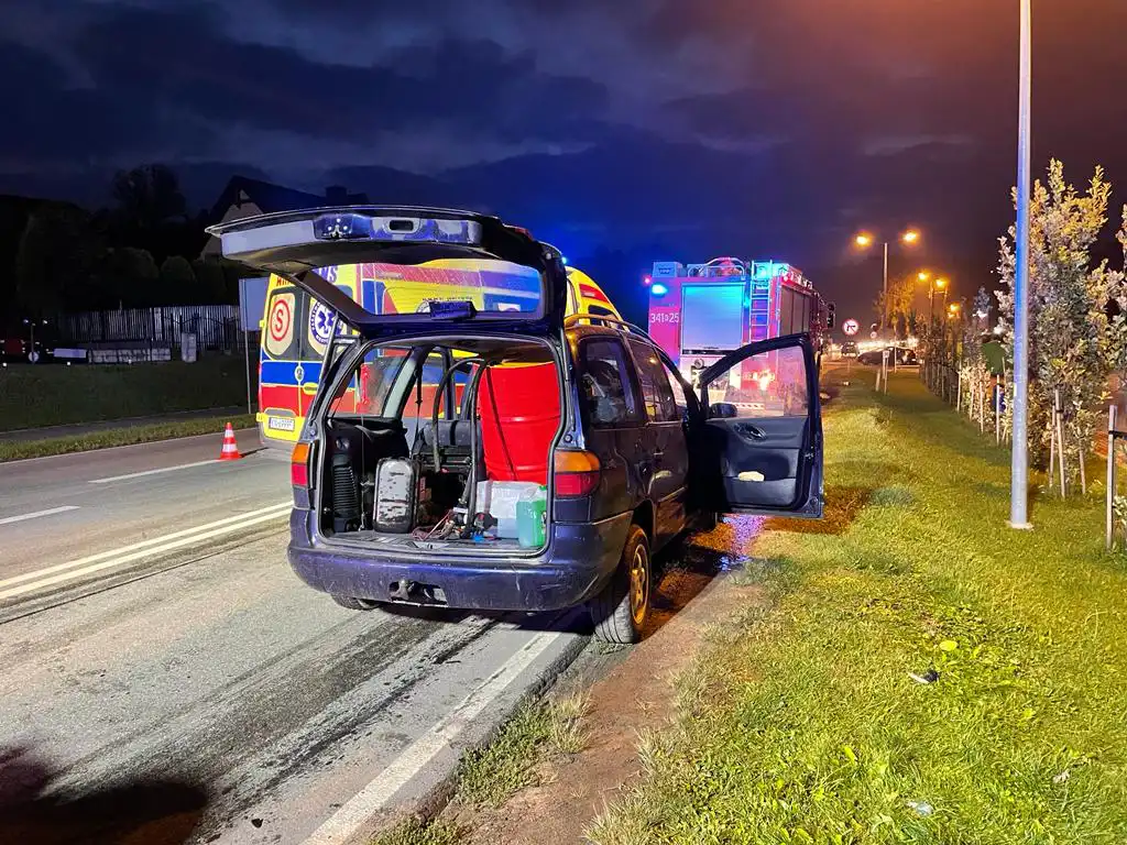 Kraksa na ul. Lwowskiej w Nowym Sączu. 4 osoby trafiły do szpitala