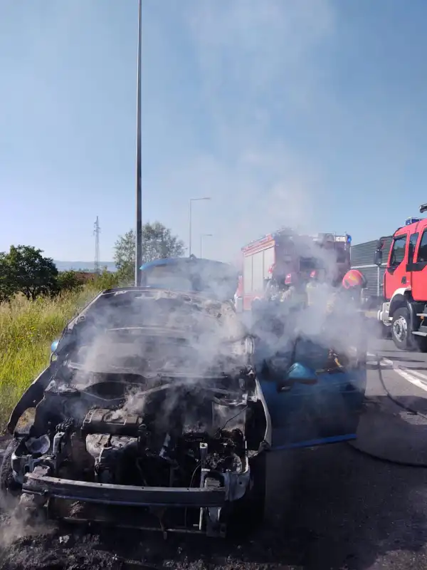 Pożar samochodu osobowego w Chełmcu