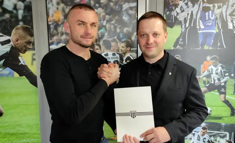 Dawid Pietrzkiewicz z nowym kontraktem