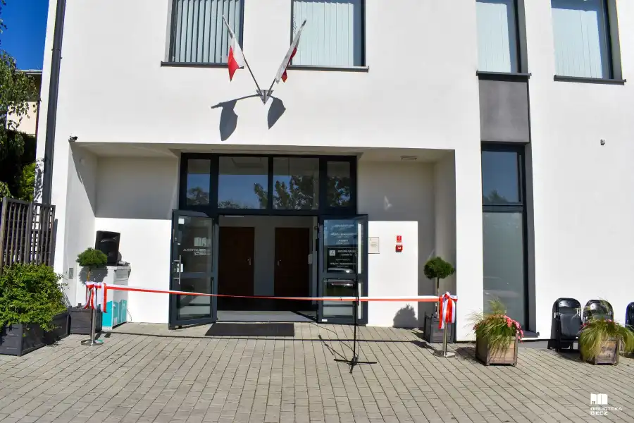 W Bieczu uroczyście otwarto wyremontowany budynek Biblioteki