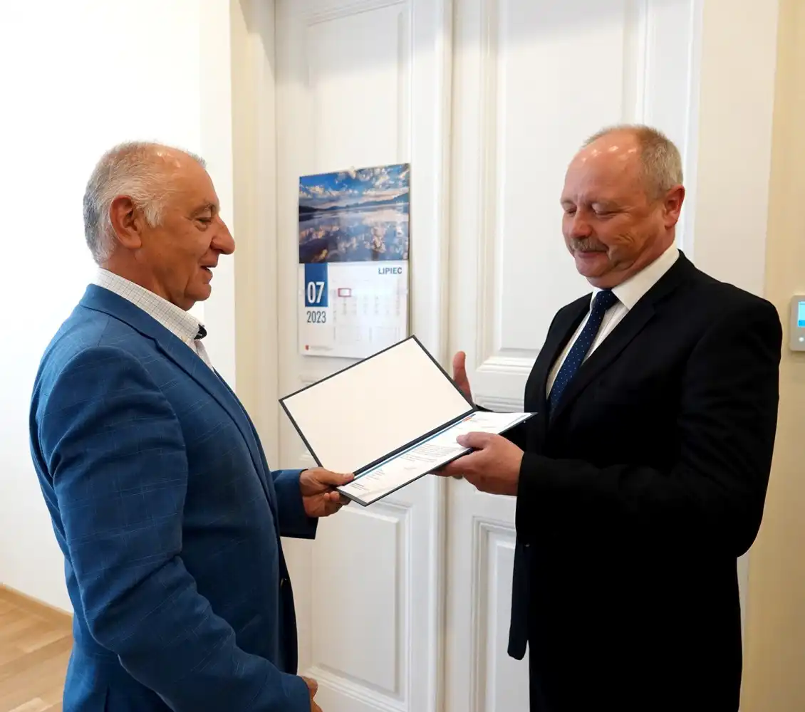 Starosta nowosądecki wręczył nominacje dwóm nowym dyrektorom powiatowych placówek
