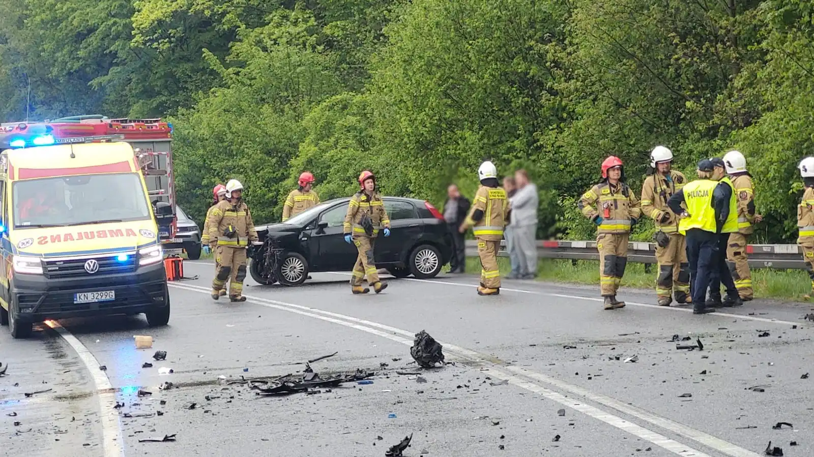 Wypadek w Witowicach Górnych. Zderzyły się dwa auta osobowe. Jedna osoba trafiła do szpitala