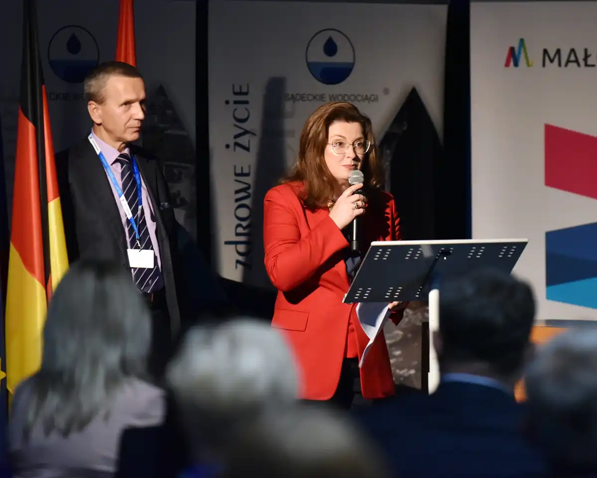 Znani ludzie świata nauki i biznesu na konferencji w Rytrze