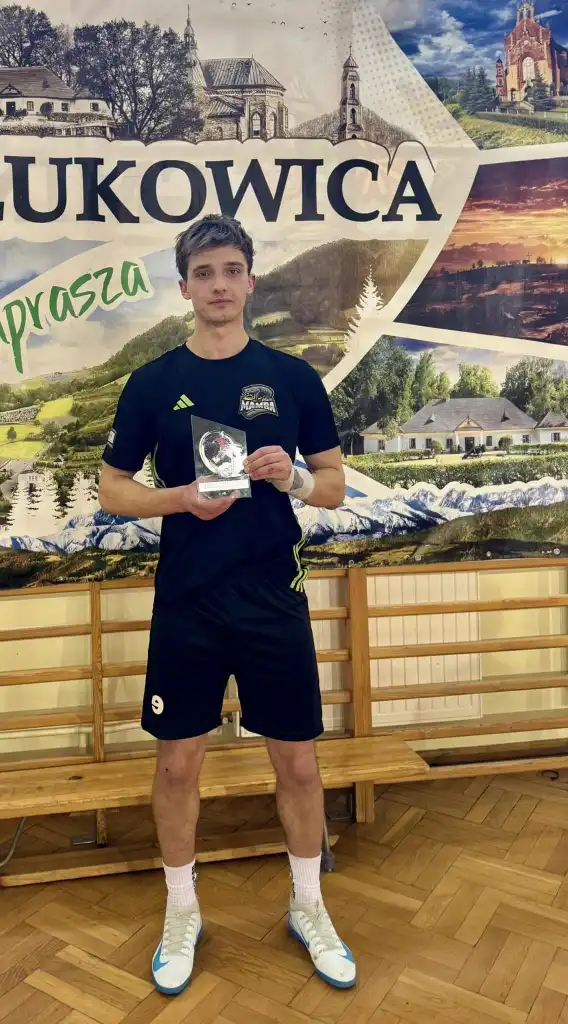 Czarne Mamby triumfują w turnieju futsalu dzikich drużyn