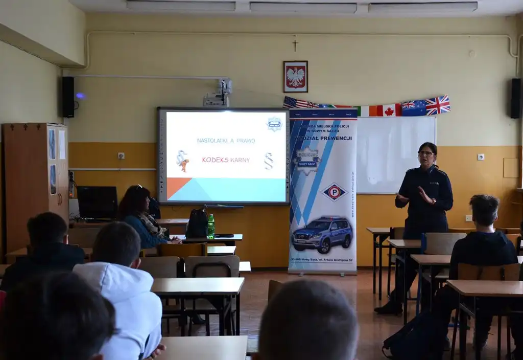 Policyjni profilaktycy z wizytą u młodych Sądeczan