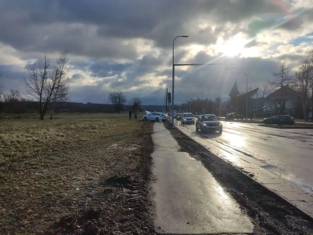 Nowy Sącz: Kolizja na skrzyżowaniu ulic Kilińskiego z Husarską