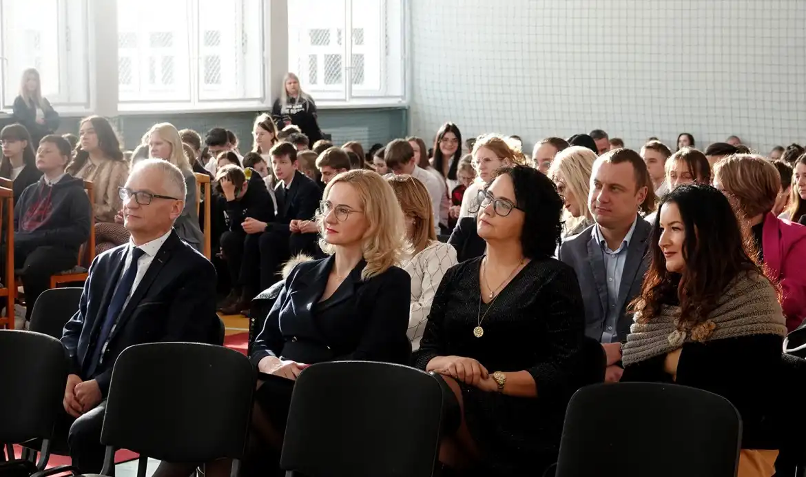 Wspólne kolędowanie i potrawy wigilijne w ZSP w Nawojowej