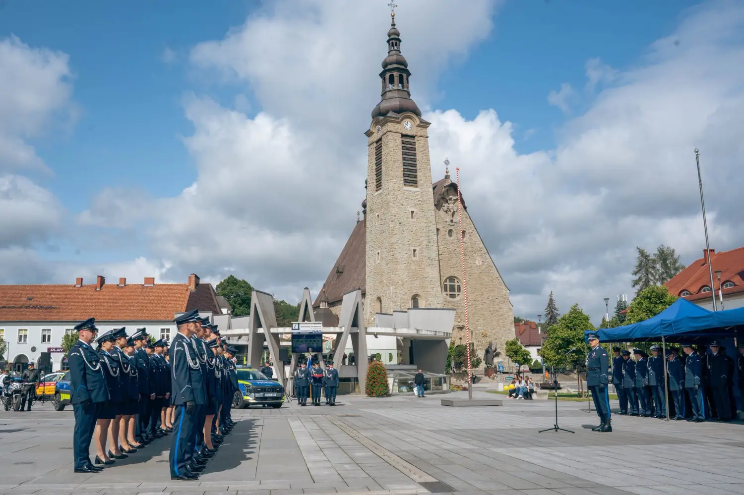 Święto Policji w Limanowej. Były awanse, odznaczenia i podziękowania
