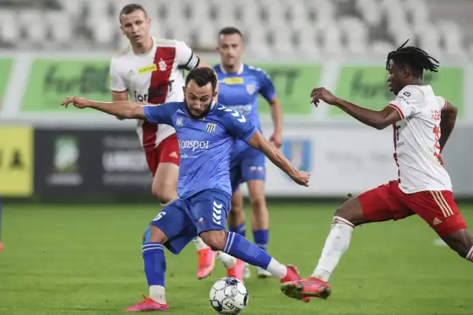 Łódzki KS pokonuje Sandecję w doliczonym czasie gry