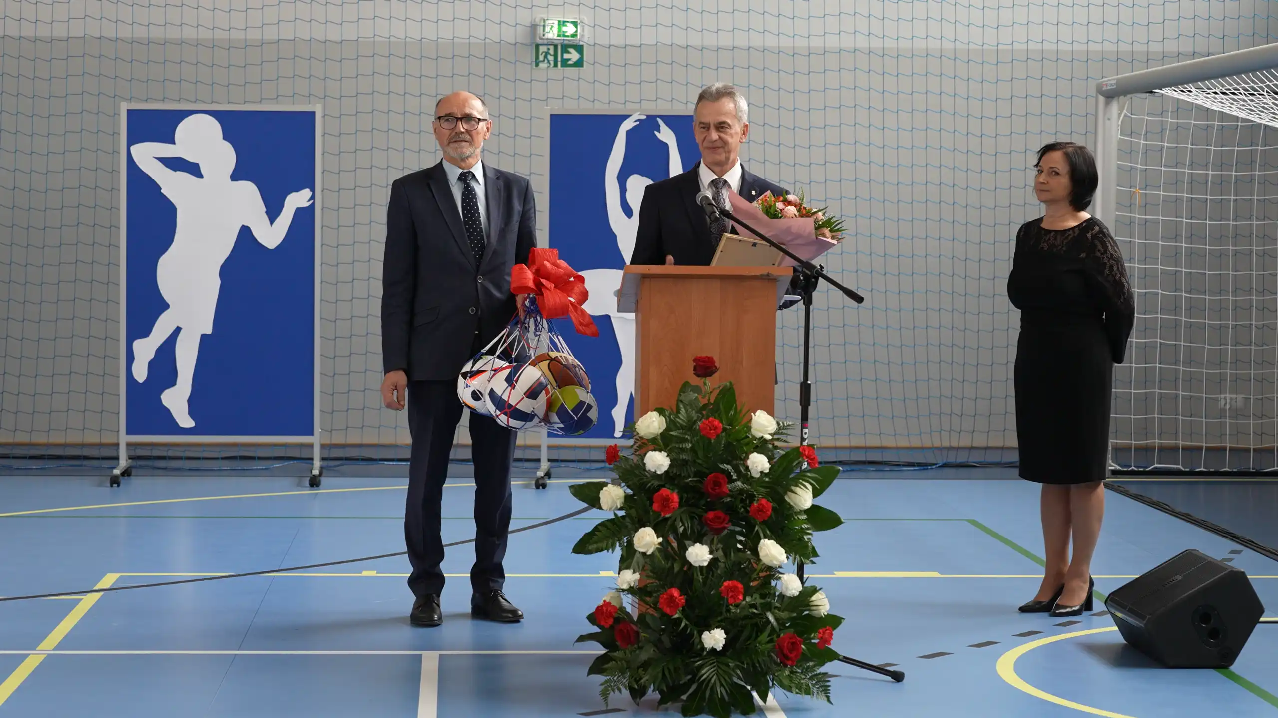Przy Zespole Szkolno-Przedszkolnym w Laskowej otwarto nową hale sportową