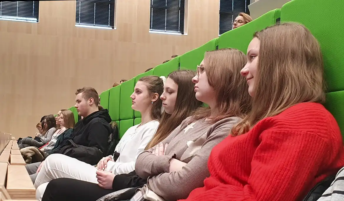 Uczniowie z ZS w Starym Sączu w ANS