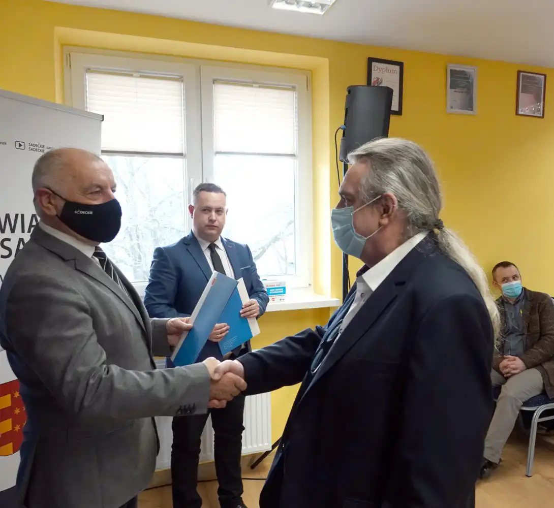 Powiat nowosądecki: Nie słabnie popularność szkółek ginących zawodów