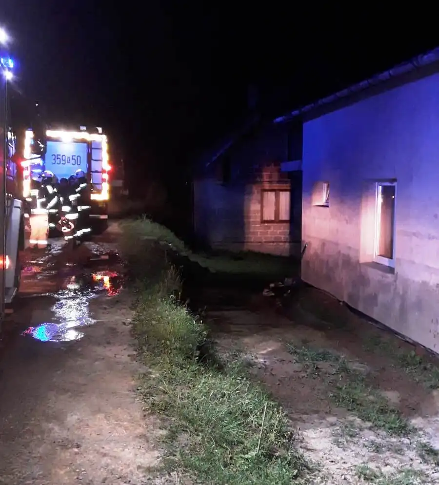 Pożar w budynku mieszkalnym w Rożnowie