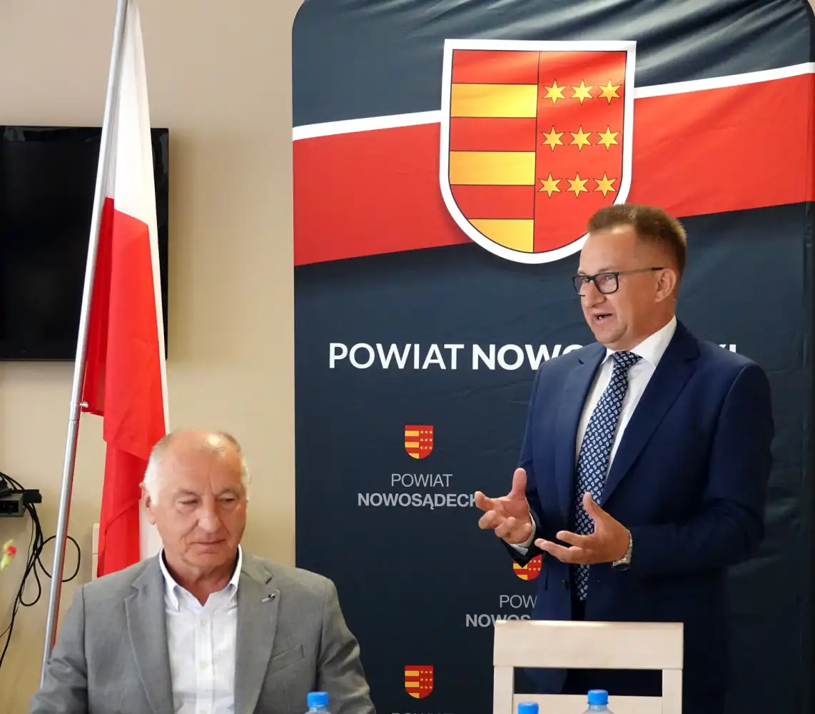 Starosta nowosądecki wręczył nominacje dla nauczycieli