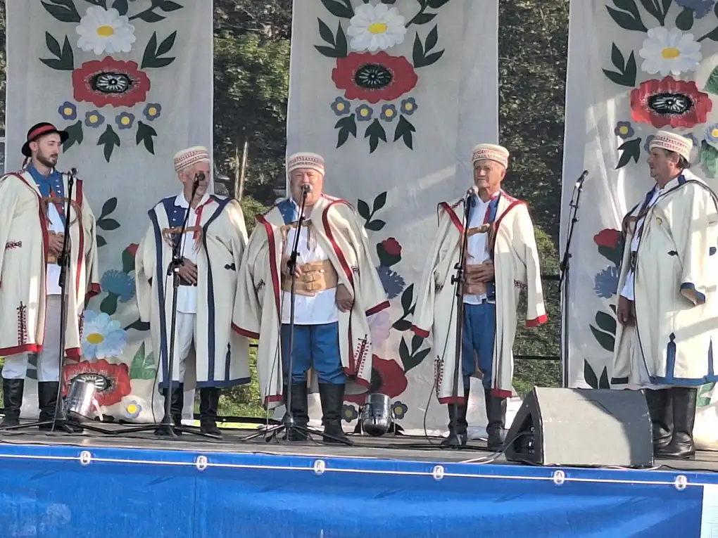 Beskidy z Dominikowic triumfują! Złota Podkowa Pogórza Zdobyta