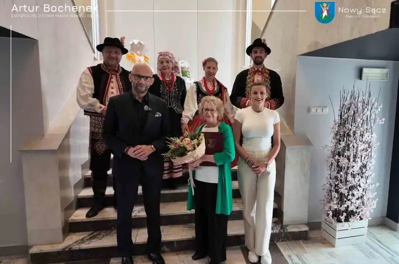 Irena Pabisz z prestiżową Nagrodą im. Romana Reinfussa. Uhonorowanie pasji i tradycji Lachów Sądeckich