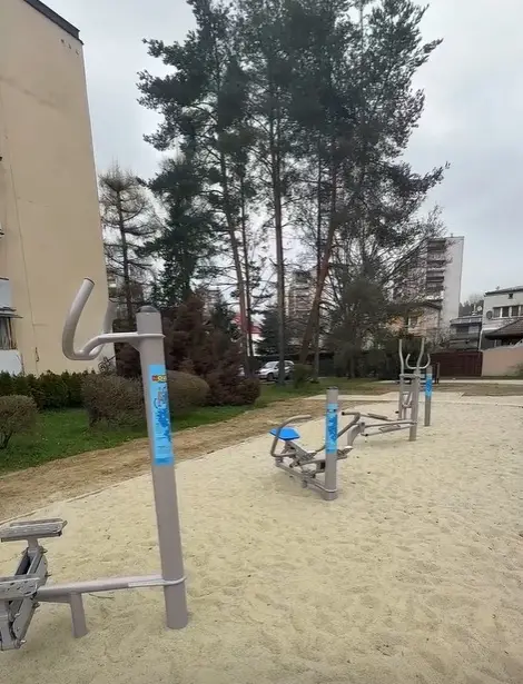 Dzieci już korzystają, a miasto zapowiada więcej. Nowa przestrzeń rekreacyjna w Nowym Sączu