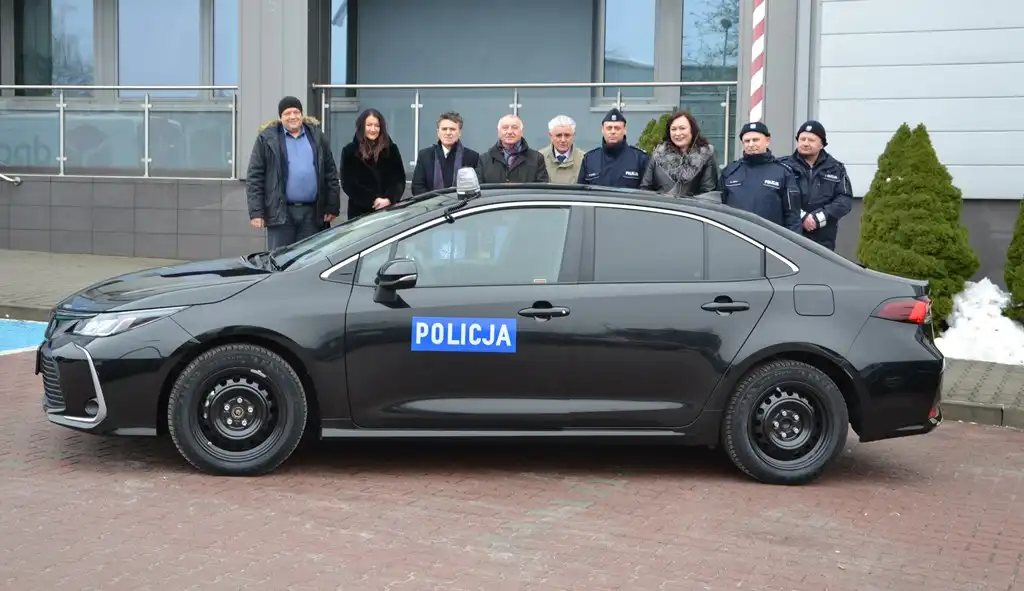 Posterunek Policji w Nawojowej ma nowy radiowóz