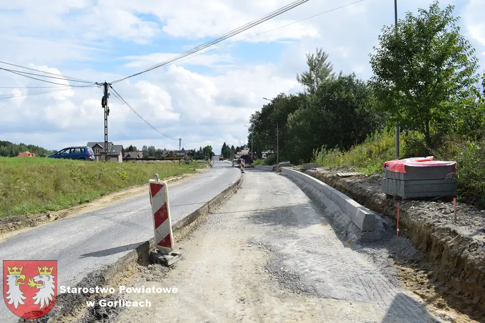 Trwa przebudowa drogi powiatowej na odcinku Dominikowice-Kobylanka