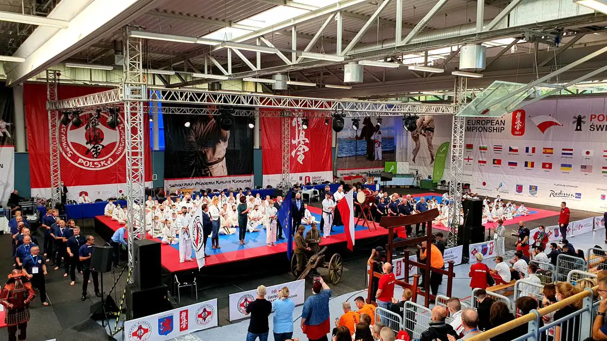 Grybowianka Karolina Sekuła z brązowym medalem Mistrzostw Europy w Karate Kyokushin