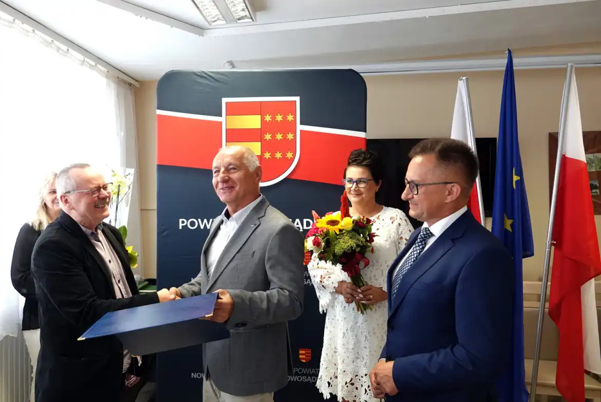 Starosta nowosądecki wręczył nominacje dla nauczycieli