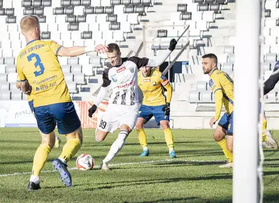 "Biało-Czarni" górą. Sandecja pokonuje Avię Świdnik 1:0
