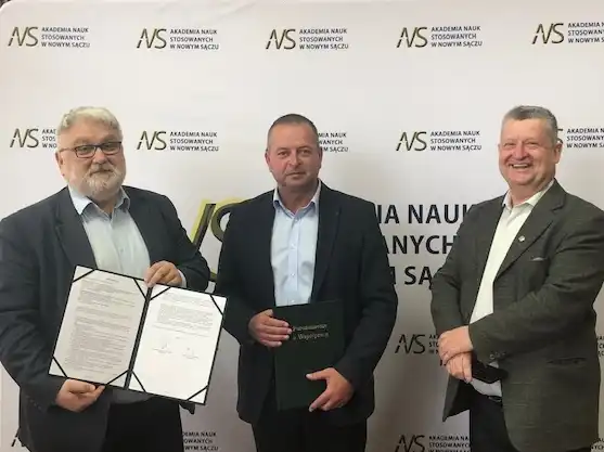 ANS podpisała porozumienie o współpracy z MCK SOKÓŁ przy Międzynarodowym Festiwalu Dziecięcych Zespołów Regionalnych „Święto Dzieci Gór”