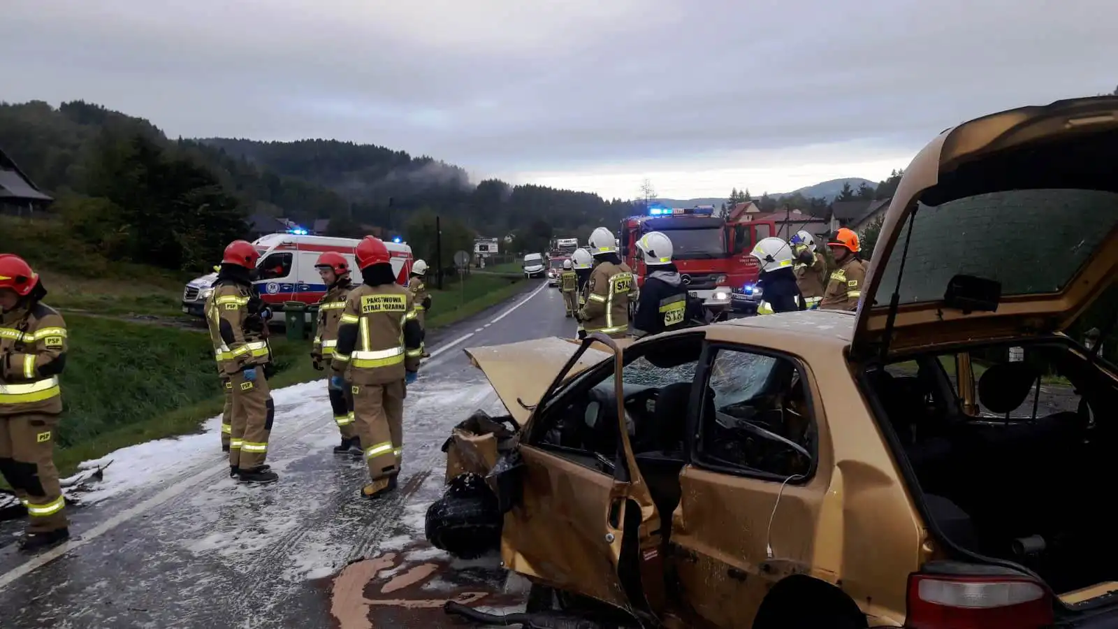 Wypadek w Nowej Wsi. 5 osób poszkodowanych w tym jedna ciężko