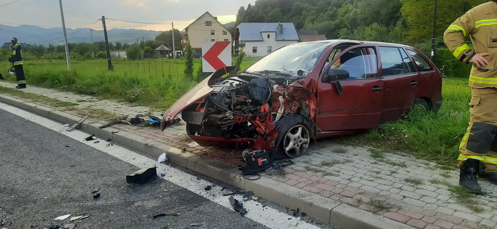 Dramatyczny wypadek w Kadczy. Aż 7 osób poszkodowanych