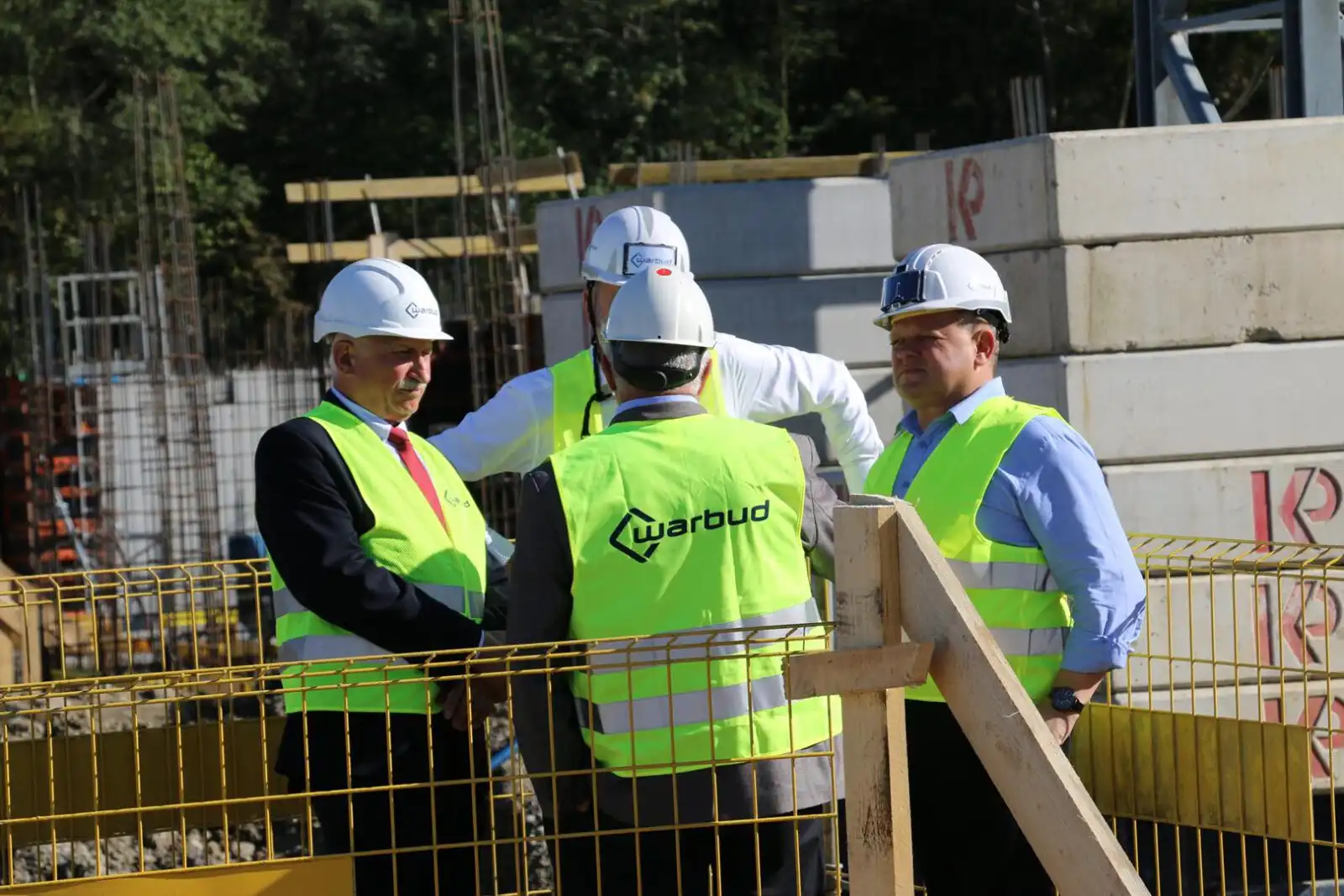 Wiceminister Obrony Narodowej wizytował inwestycję związaną z budową Kompleksu Wojskowego w Limanowej