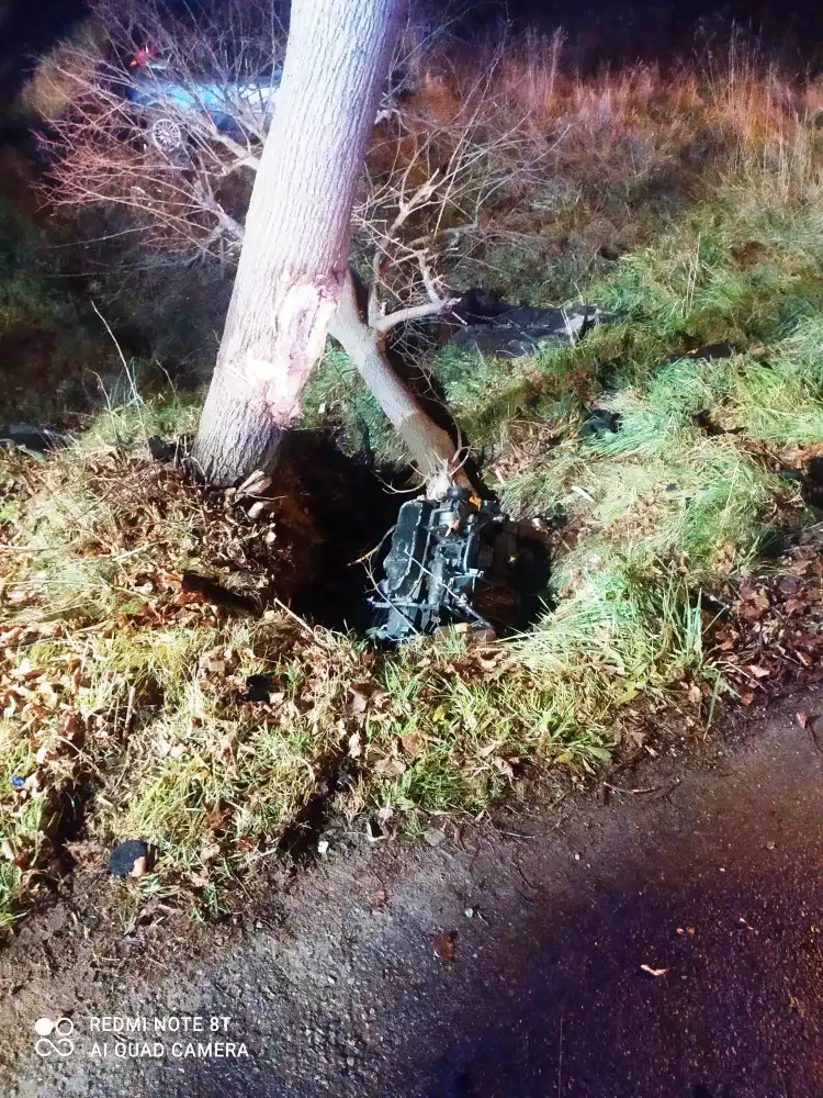 Na DK28 w Piątkowej dachowała osobówka