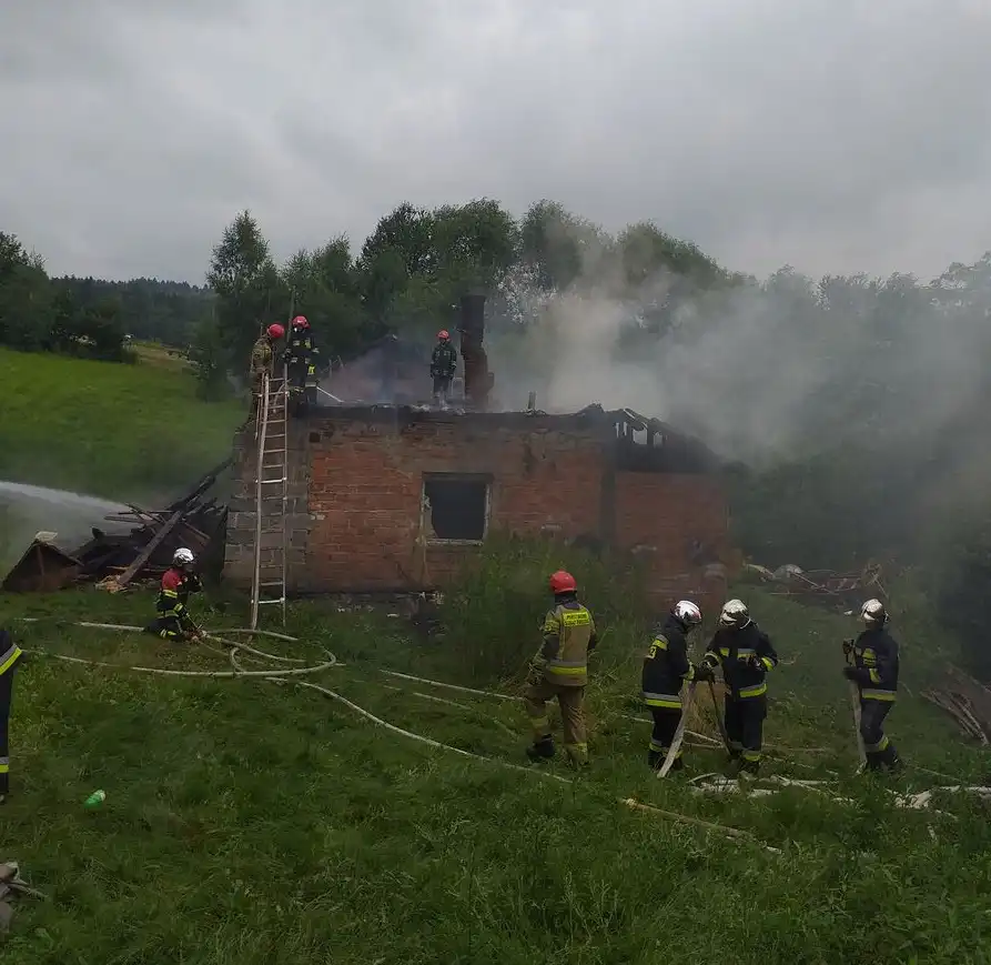 Pożar pustostanu w Wielopolu