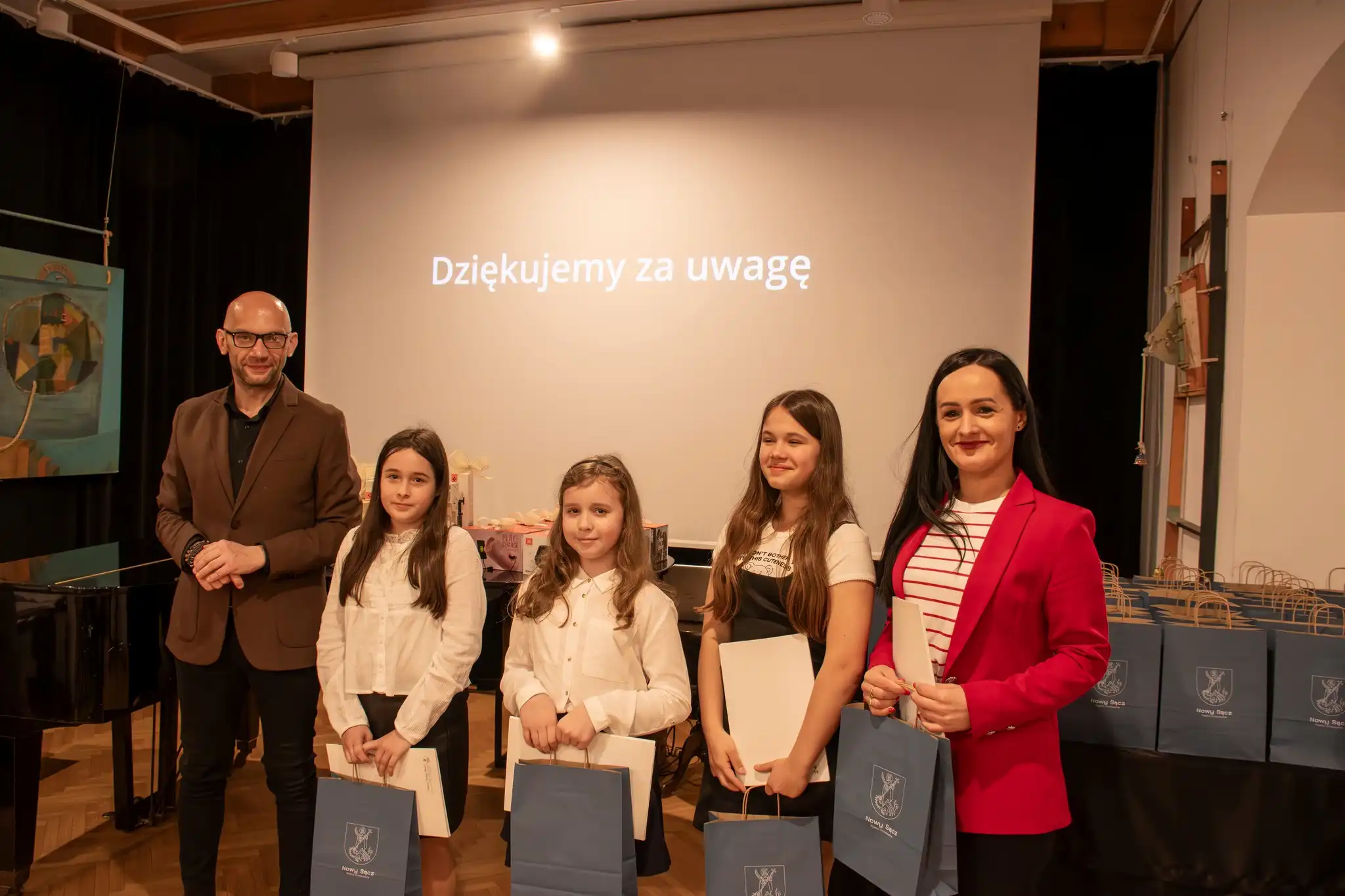 Młodzi mistrzowie recyklingu nagrodzeni w Nowym Sączu