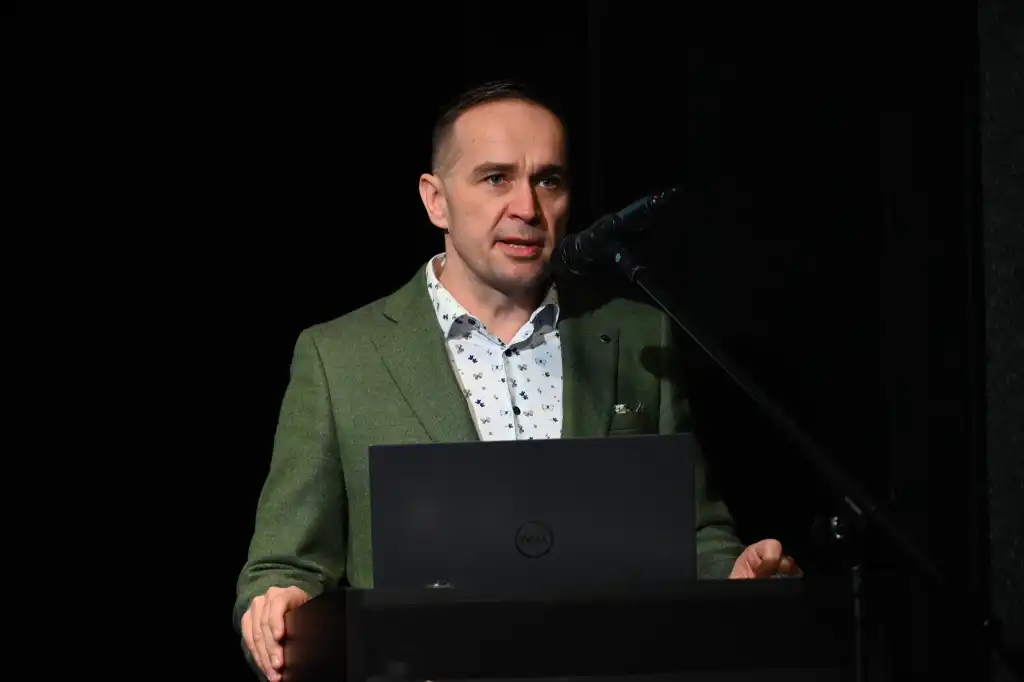 Drony, plecak ewakuacyjny i wsparcie młodzieży. Eksperci o bezpieczeństwie w ANS