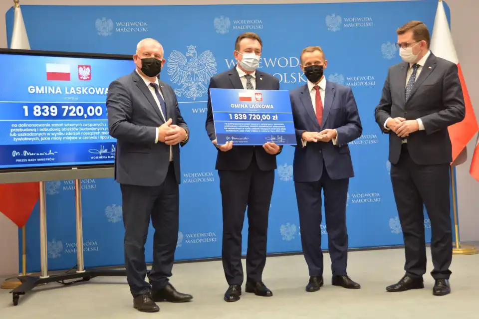 Gminy i powiaty w subregionie sądeckim z rządowym wsparciem na usuwanie skutków powodzi
