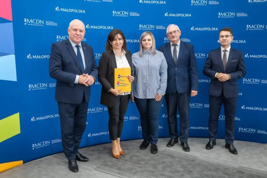 Cyfrowa transformacja w szkołach: gmina Mszana Dolna z dofinansowaniem