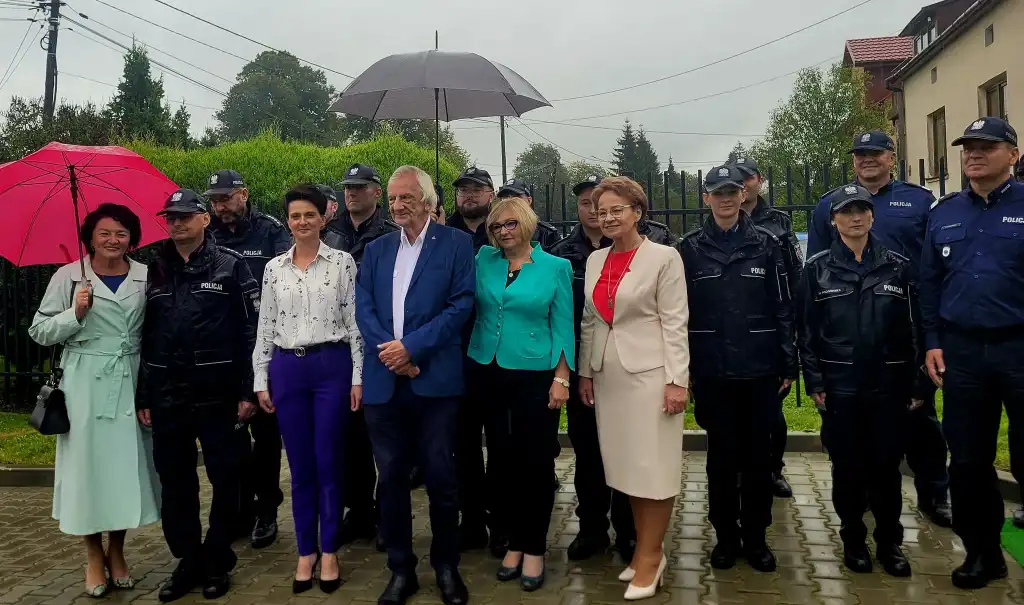 Posterunek Policji w Uściu Gorlickim staje się Komisariatem
