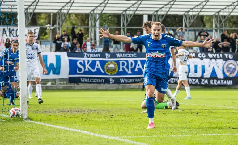 Sandecja wygrywa z Hutnikiem Kraków