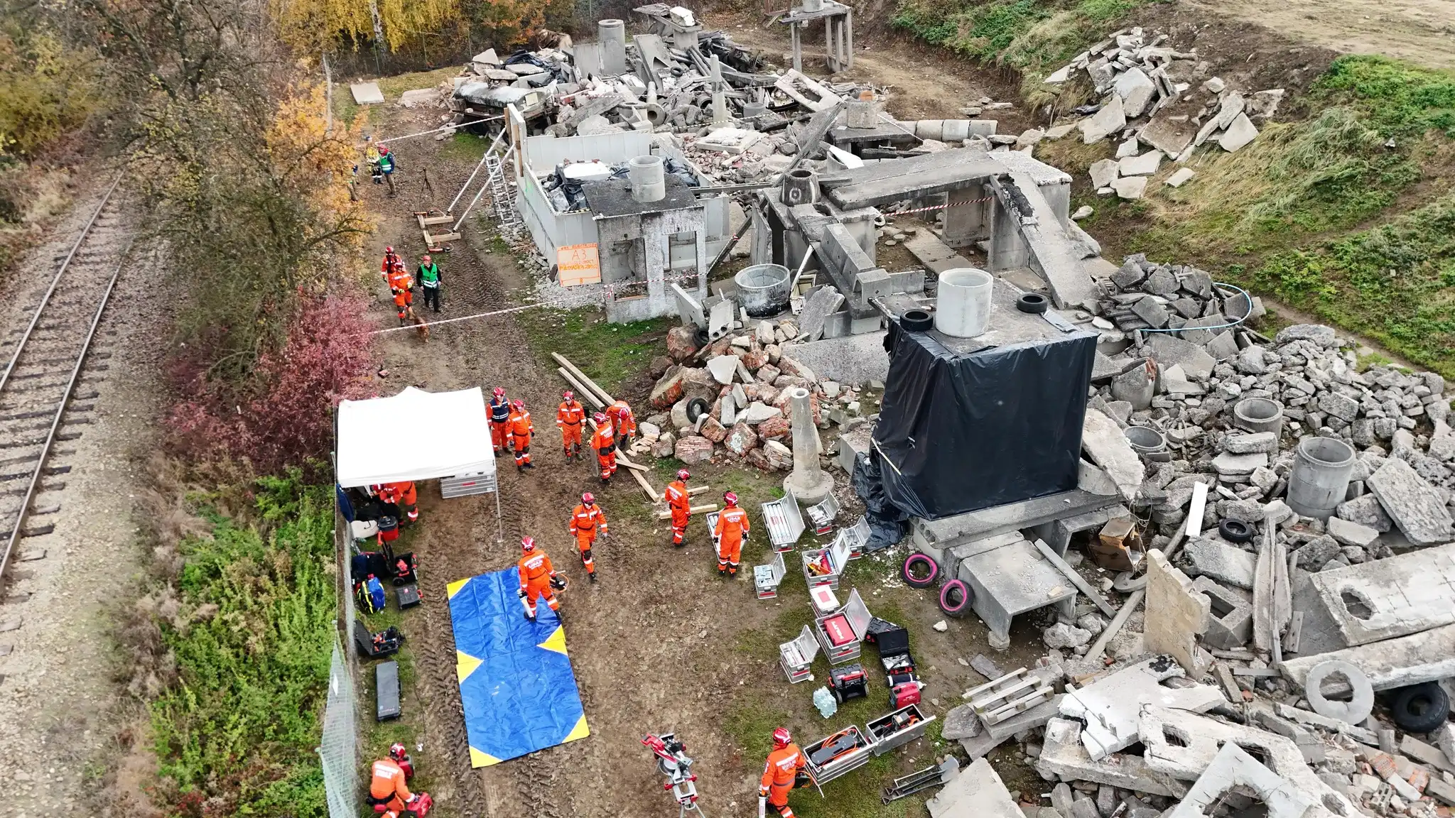 Siły ratunkowe w akcji. Nowy Sącz 2024. Manewry po trzęsieniu ziemi