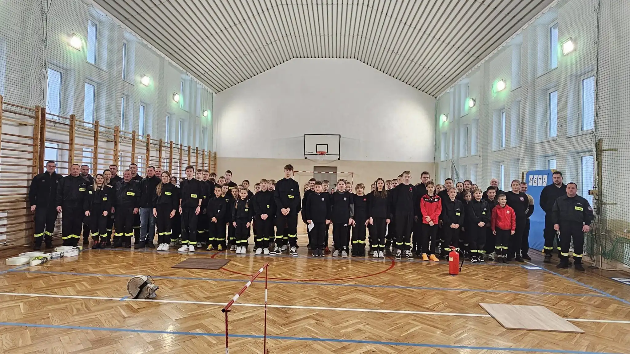 Młodzi strażacy na start! Gminne Halowe Zawody Sportowo-Pożarnicze w Łabowej