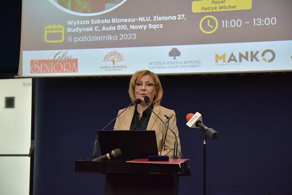 Konferencja "Bezpieczny Senior" w Wyższej Szkole Biznesu – National Louis University
