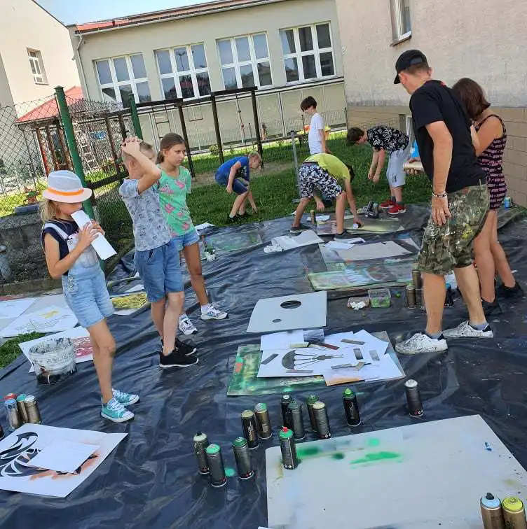 Obok „Orlika” w Chełmcu powstał ekologiczny mural