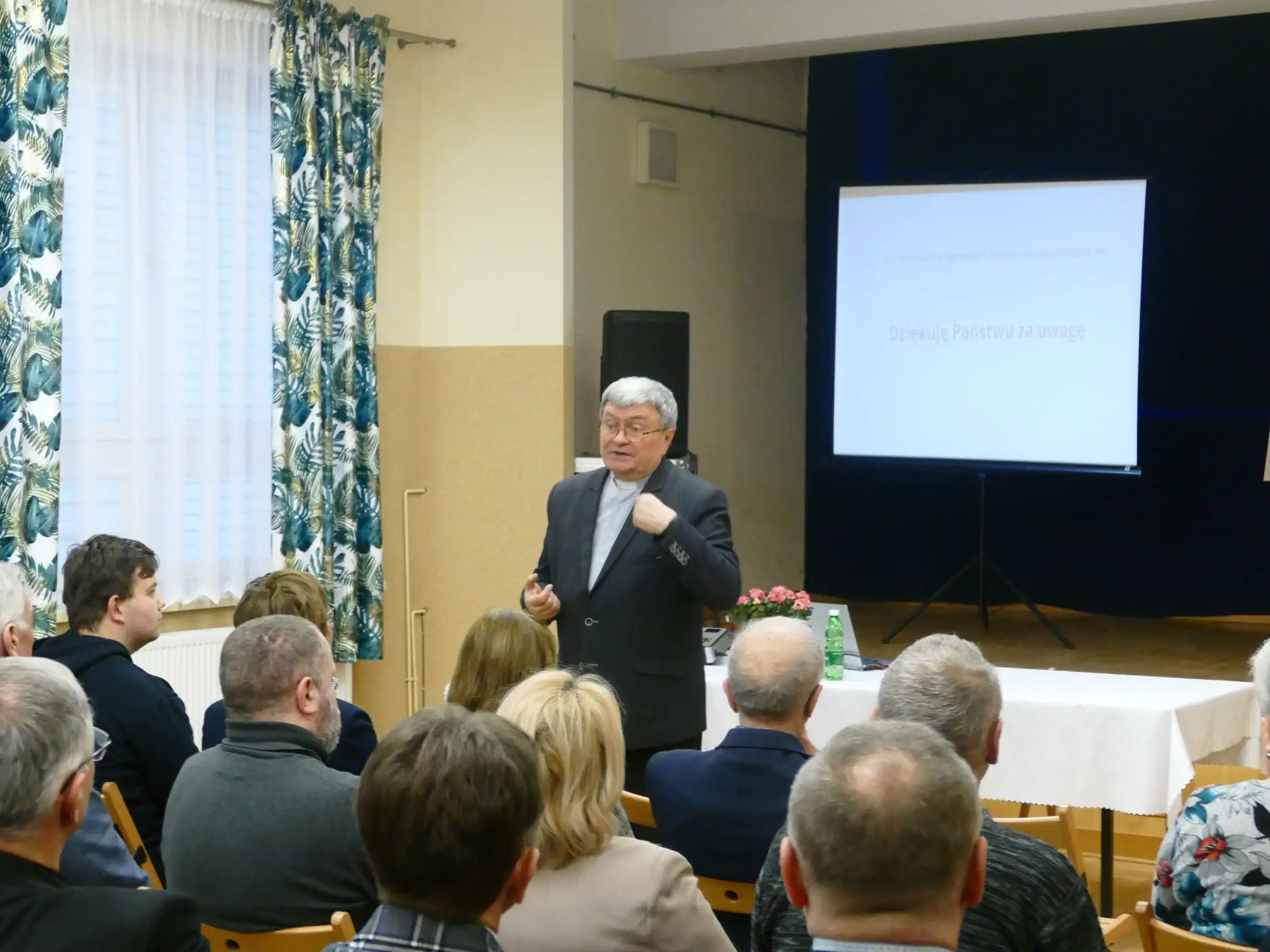 Sztuczna inteligencja. Szansa czy zagrożenie? O wykładzie Ks. prof. Bremera