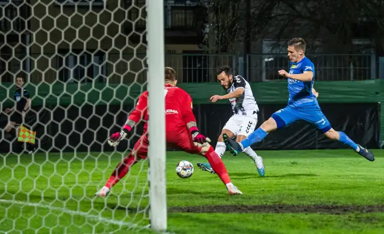 Przegrana Sandecji ze Skrą Częstochowa