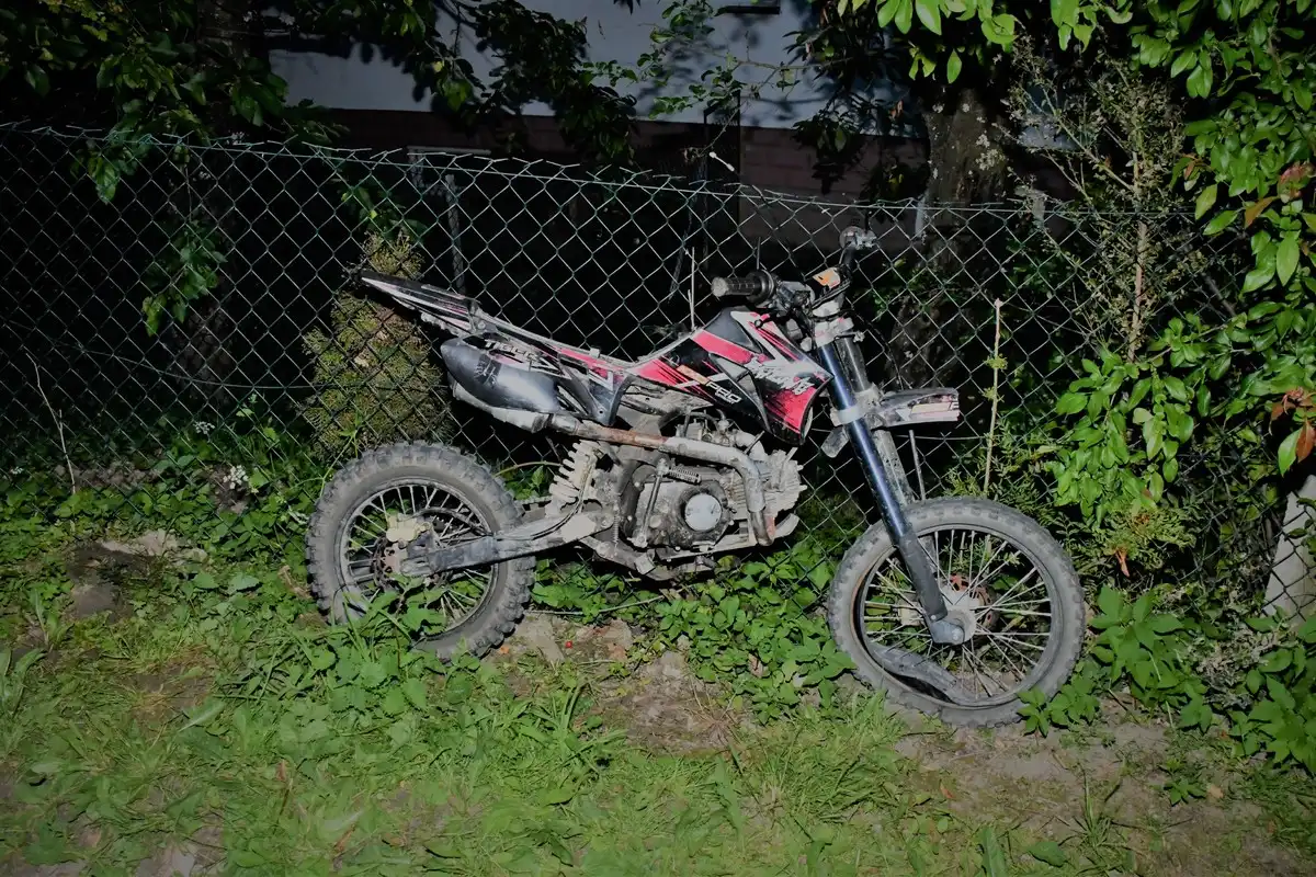 Poważny wypadek z udziałem nieletnich motocyklistów w Jastrzębiu. Trzy osoby w szpitalu