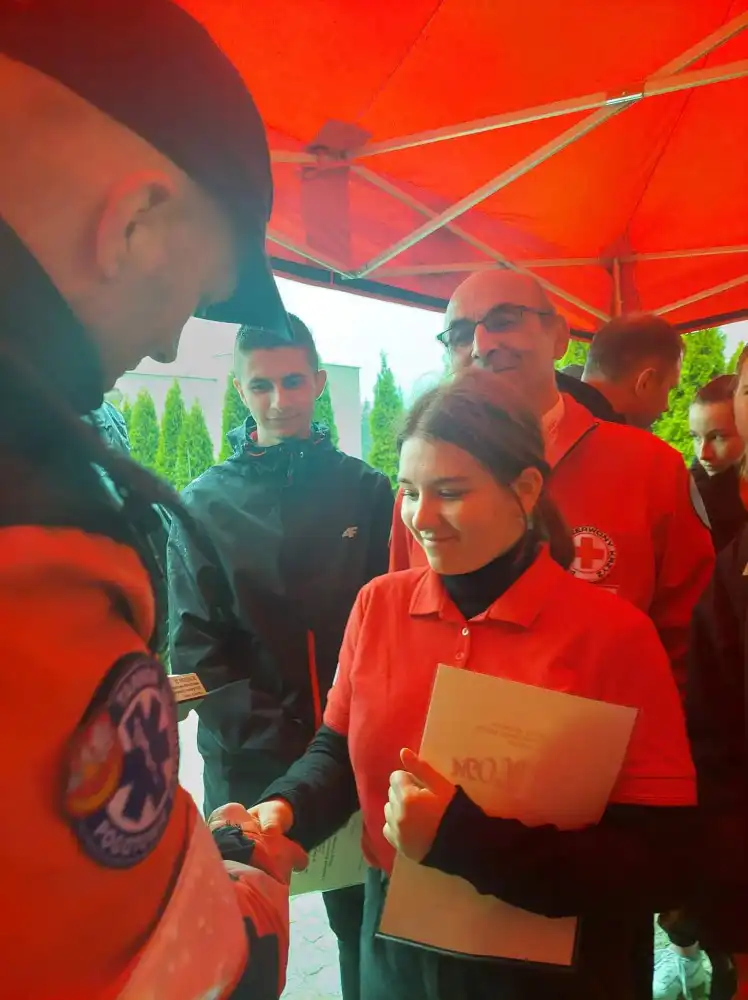 Uczniowie LO w Starym Sączu z sukcesami w Rejonowych Mistrzostwach Pierwszej Pomocy
