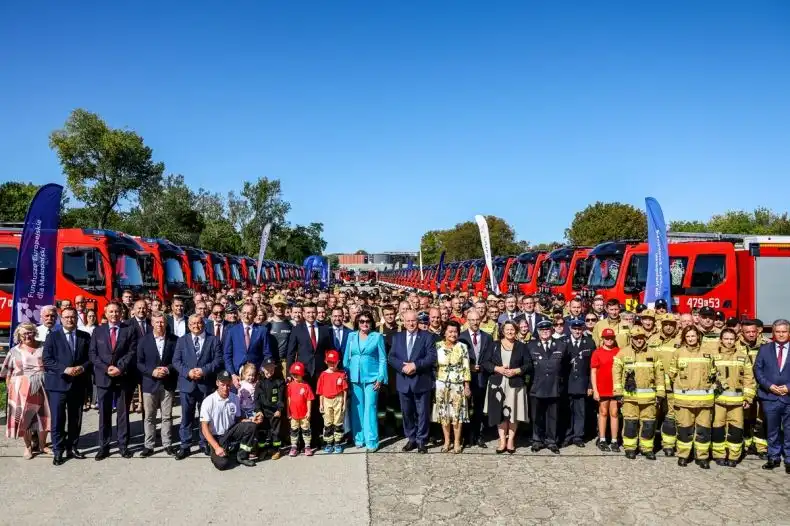 63 nowe wozy dla OSP w Małopolsce. Historyczna inwestycja w bezpieczeństwo regionu