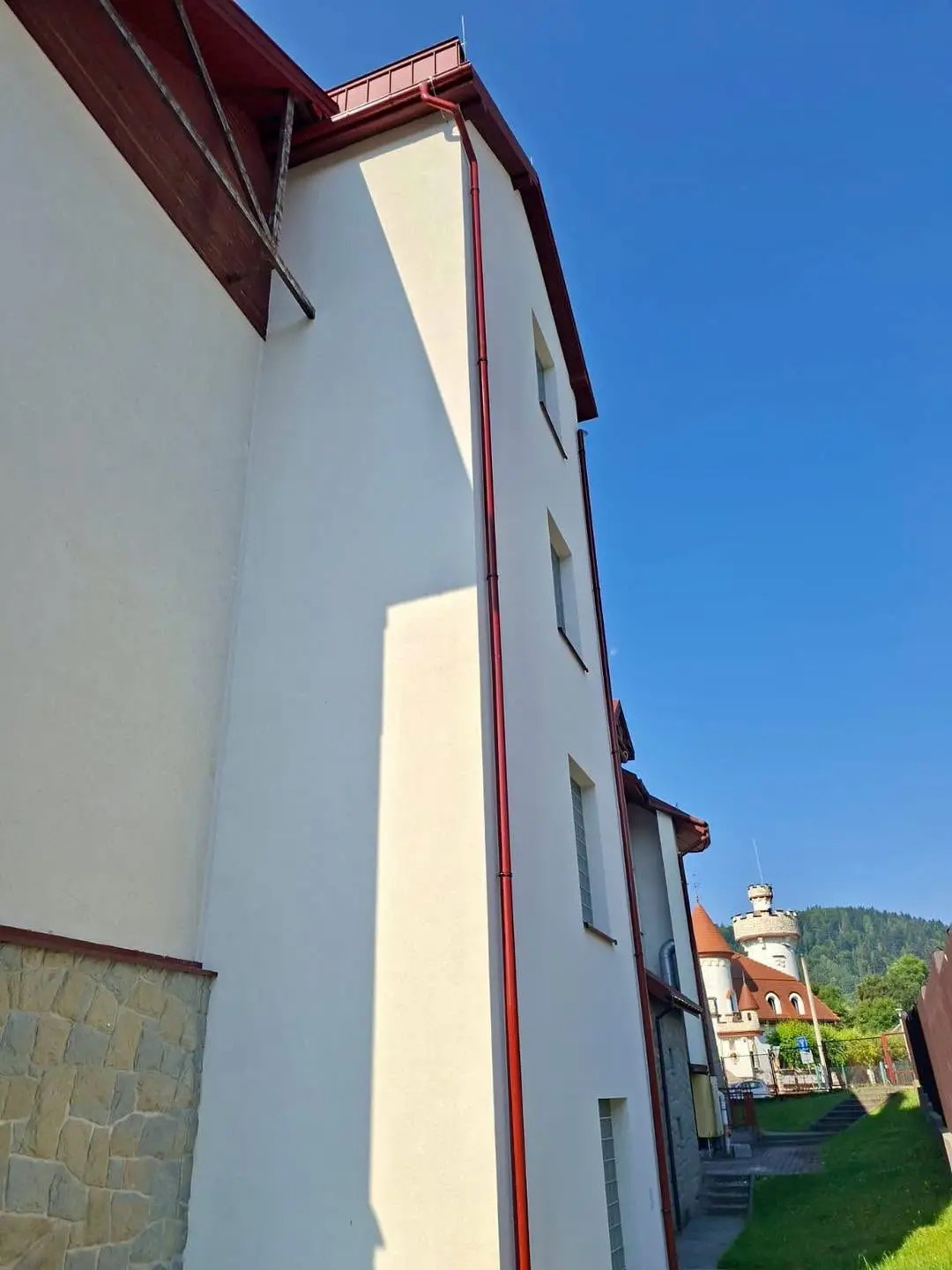 Krynica-Zdrój. Szkoła zyskała windę, a na poddaszu powstanie placówka dziennej opieki