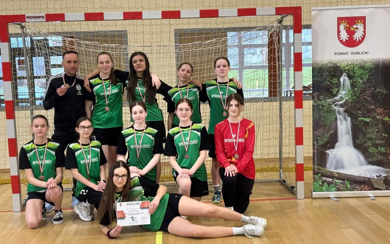 Sportowe emocje w hali w Bieczu. Wilczyska triumfują